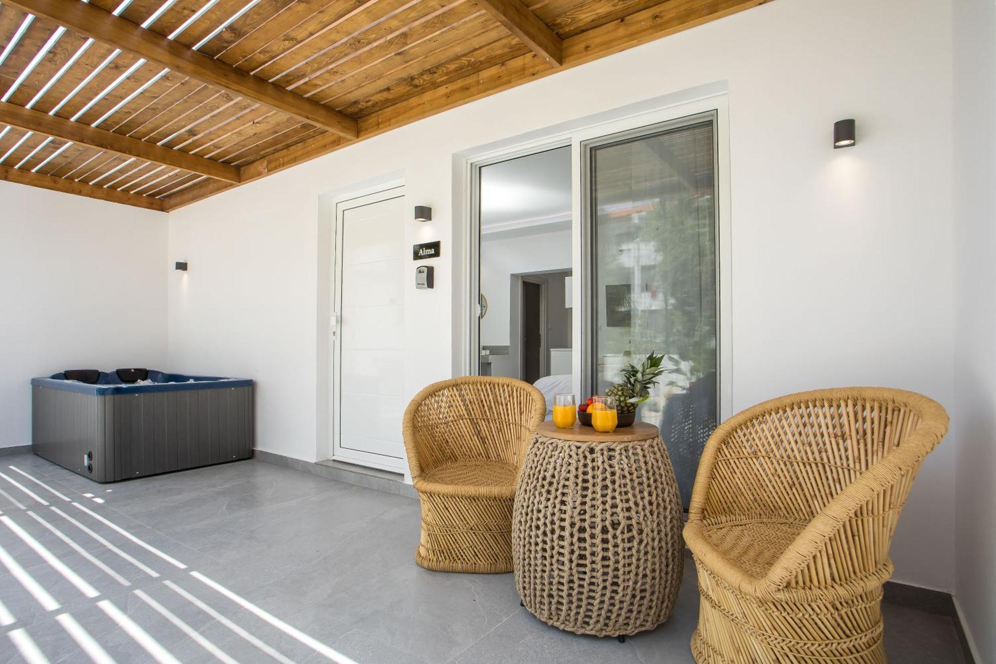 Calma Luxury Studios & Suites Faliraki Exterior foto
