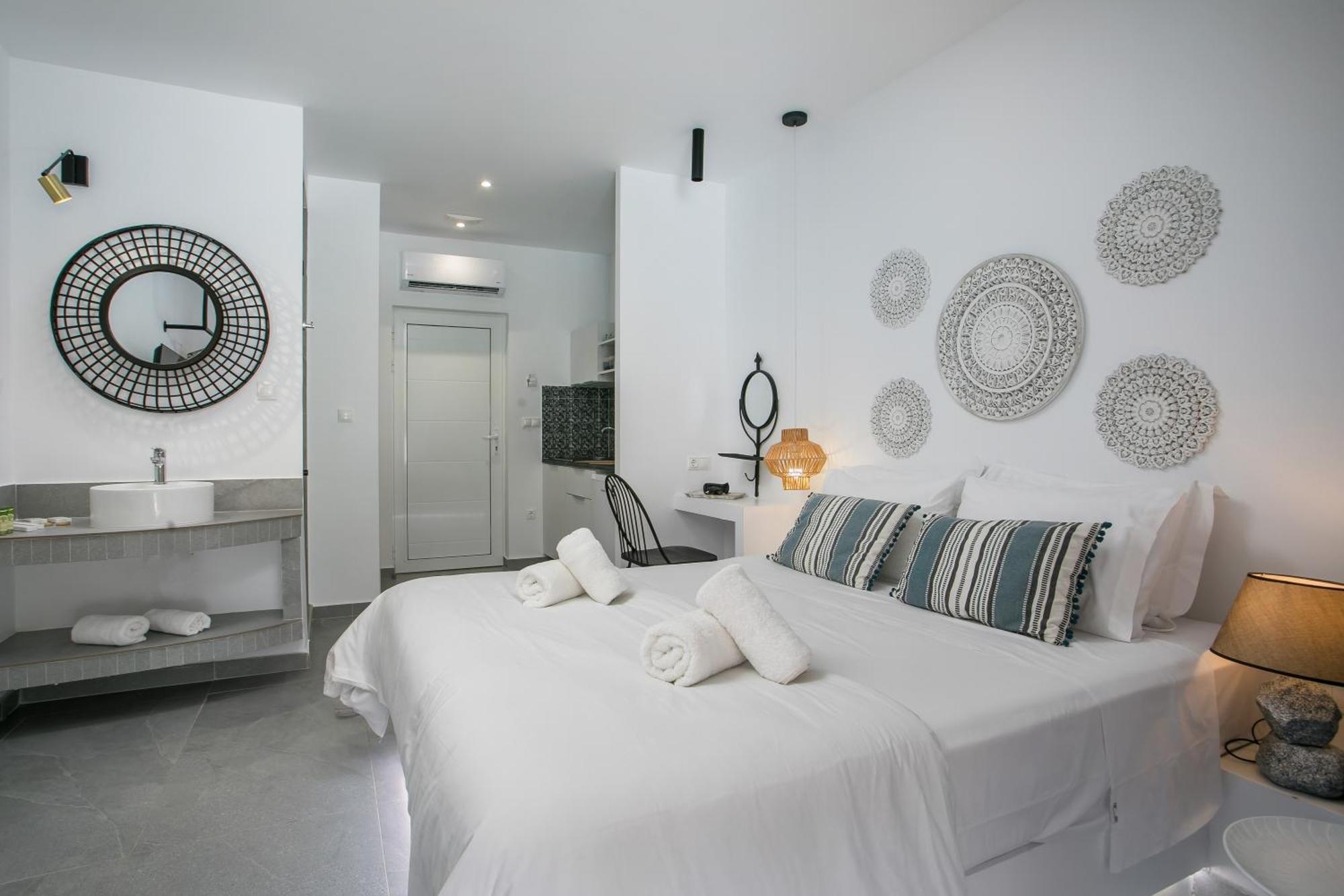 Calma Luxury Studios & Suites Faliraki Exterior foto