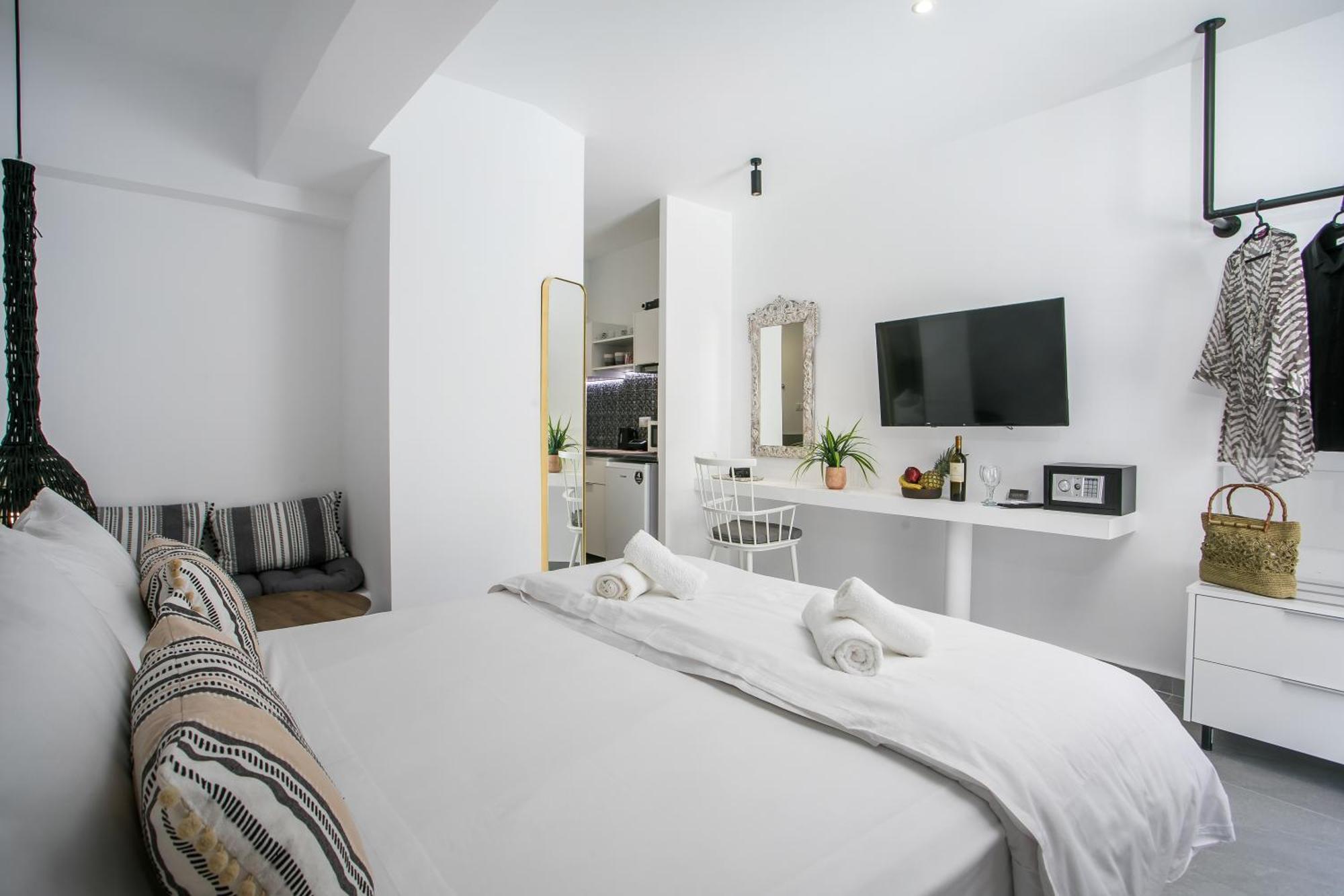 Calma Luxury Studios & Suites Faliraki Exterior foto