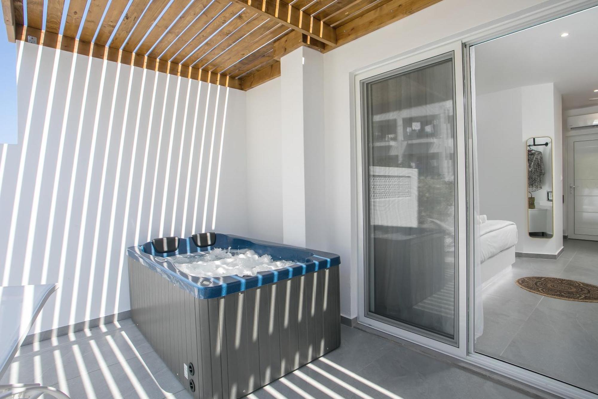 Calma Luxury Studios & Suites Faliraki Exterior foto